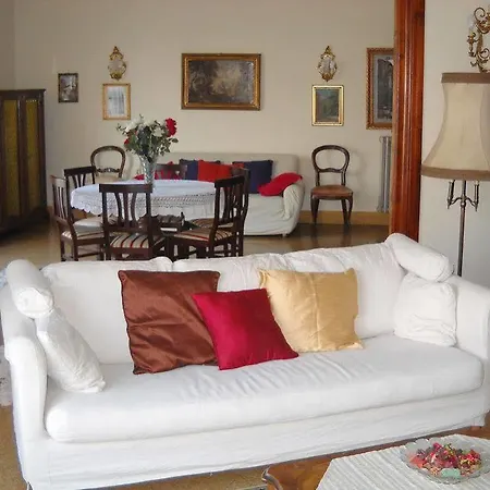 Residenza Oltrarno فندق فلورنس