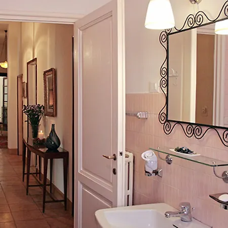 Residenza Oltrarno 3* فلورنس